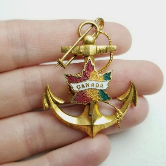 Vintage Canada Anchor and Mapel Leaf Pendant or Brooch, Gold Tone and Enamel - Picture 1 of 6